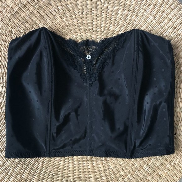 Vintage black lace corset, made in Canada - Picture 1 of 5